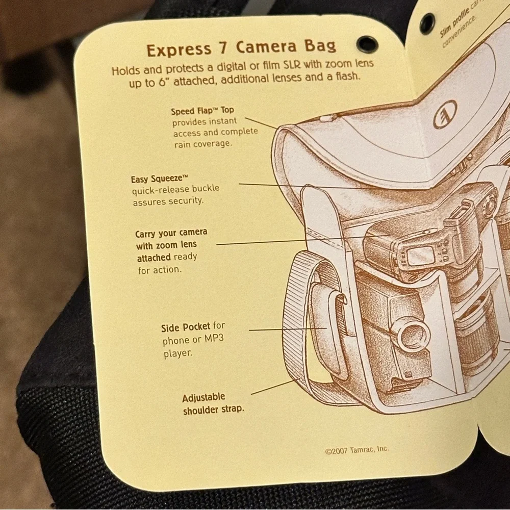 Preowned Tamrac Model 3537 DSLR Camera Messenger Bag
